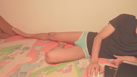 Snapshot of lovely__person chatting on 12-02-25, 10:05 Lovely Person online show from 12-02-25, 10:05