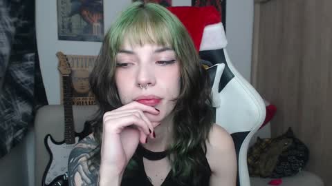 Cassie online show from 12-31-24, 08:15