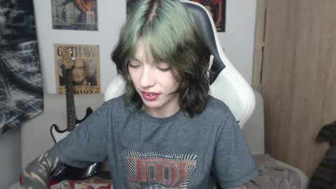 Cassie online show from 01-23-25, 10:22