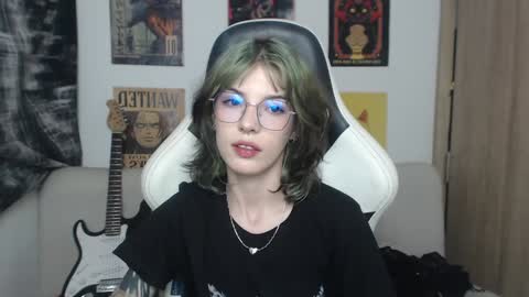 Cassie online show from 01-29-25, 04:15