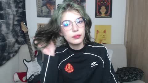 Cassie online show from 02-08-25, 09:46