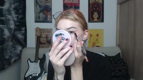 Cassie online show from 02-27-25, 11:48