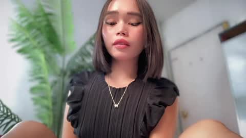 lovely_cittie18 online show from 04-12-26, 02:38