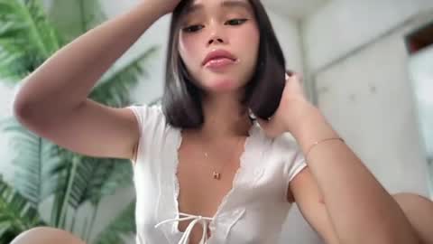 lovely_cittie18 online show from 04-20-26, 03:09