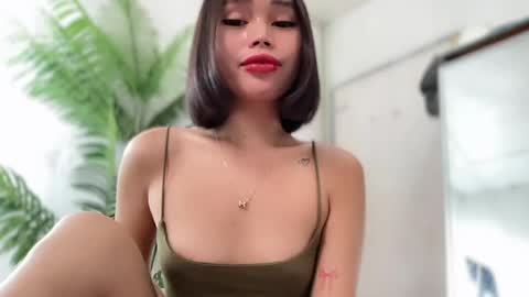 lovely_cittie18 online show from 05-19-26, 03:35