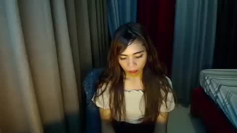 Snapshot of lovely_cummerx chatting on 12-21-25, 09:55 JAM online show from 12-21-25, 09:55