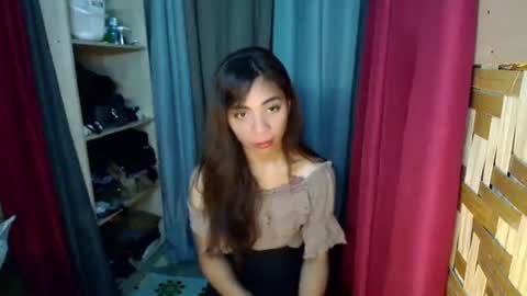 Snapshot of lovely_cummerx chatting on 02-18-26, 01:01 JAM online show from 02-18-26, 01:01