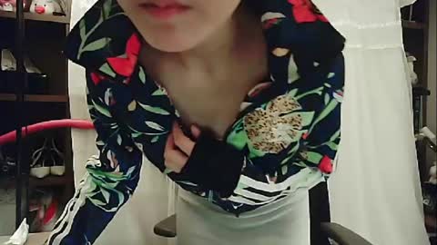 Snapshot of lovely_dana chatting on 01-10-25, 03:48 DANA KIM online show from 01-10-25, 03:48