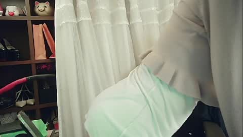 Snapshot of lovely_dana chatting on 02-13-25, 07:42 DANA KIM online show from 02-13-25, 07:42