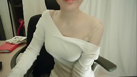 Snapshot of lovely_dana chatting on 03-09-25, 03:38 DANA KIM online show from 03-09-25, 03:38