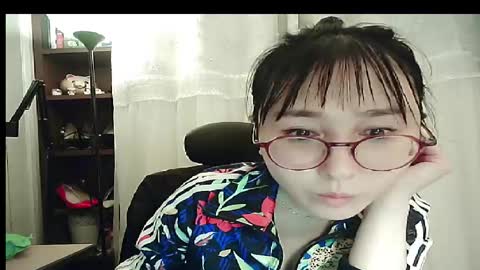 Snapshot of lovely_dana chatting on 11-26-25, 11:22 DANA KIM online show from 11-26-25, 11:22
