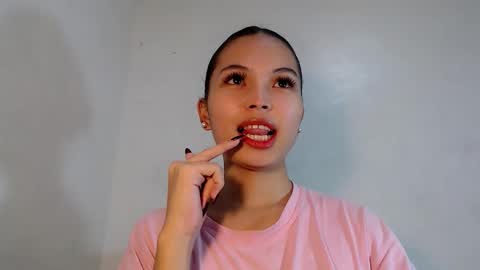 Snapshot of lovely_darlingx chatting on 09-29-25, 04:06 Precious . online show from 09-29-25, 04:06