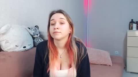 Lovely Hayley online show from 02-11-26, 09:53