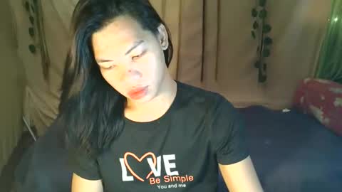 lovely_krizzy online show from 12-14-25, 06:08