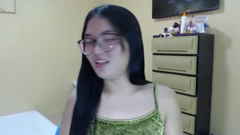 Lovely Laura online show from 12-10-24, 07:16