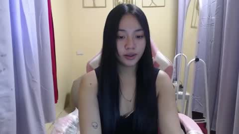 Snapshot of lovely_leah23 chatting on 09-17-25, 01:51 lovely_leah23 online show from 09-17-25, 01:51