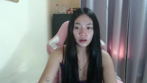 Snapshot of lovely_leah23 chatting on 10-11-25, 02:15 lovely_leah23 online show from 10-11-25, 02:15