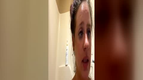 lovely_lemons online show from 06-14-26, 04:53