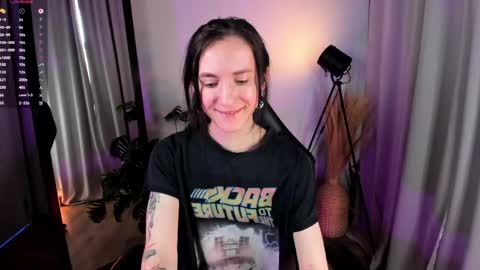 Snapshot of lovely_lo chatting on 05-07-26, 01:27 lovely_lo online show from 05-07-26, 01:27
