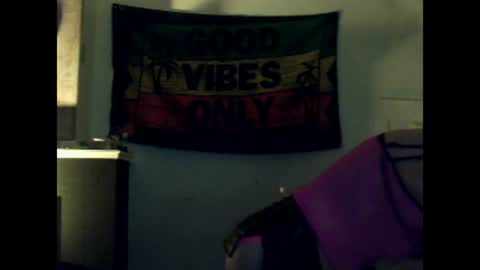 Snapshot of lovely_me165244 chatting on 06-11-26, 02:53 mooie man online show from 06-11-26, 02:53