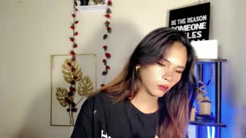 KATE online show from 04-23-26, 01:24