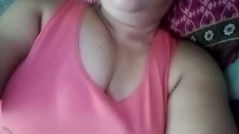 Snapshot of lovely_orchid chatting on 12-25-24, 05:37 lovely_orchid online show from 12-25-24, 05:37