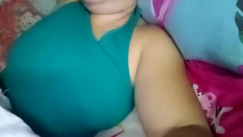 Snapshot of lovely_orchid chatting on 01-06-25, 10:24 lovely_orchid online show from 01-06-25, 10:24