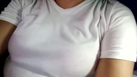 Snapshot of lovely_orchid chatting on 01-07-25, 05:12 lovely_orchid online show from 01-07-25, 05:12