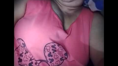 Snapshot of lovely_orchid chatting on 10-14-25, 02:40 lovely_orchid online show from 10-14-25, 02:40