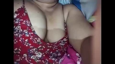 lovely_orchid online show from 05-20-26, 01:39