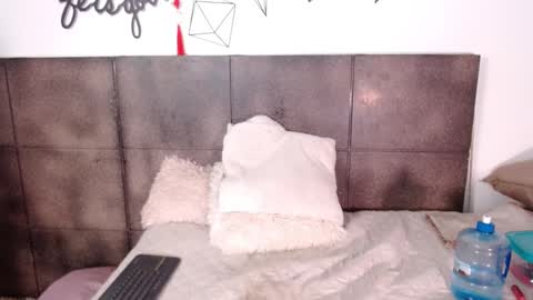 Hi guys online show from 12-24-24, 06:06