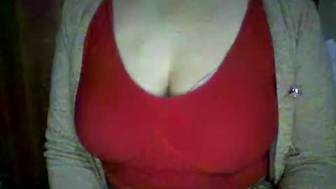 Snapshot of lovely_sweet_girl chatting on 02-02-25, 09:02 katrina follow me guys online show from 02-02-25, 09:02