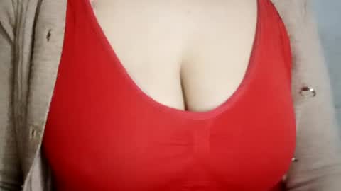 Snapshot of lovely_sweet_girl chatting on 02-12-25, 03:07 katrina follow me guys online show from 02-12-25, 03:07