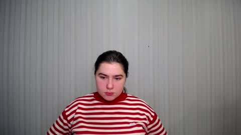 lovelyangel_xx online show from 12-18-24, 08:31