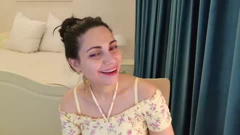 Beatrice online show from 07-28-26, 07:04