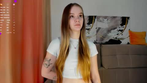 lovelygracee online show from 10-04-25, 11:52