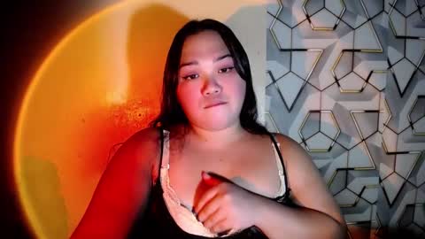 Snapshot of lovelyhot_christinexx chatting on 02-23-25, 08:39 Christine online show from 02-23-25, 08:39