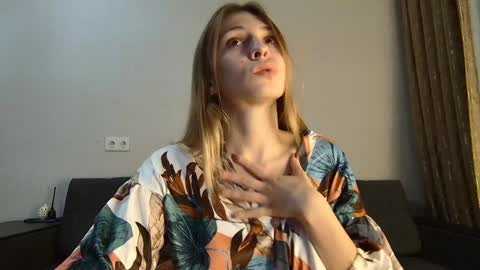 Snapshot of lovelykatea chatting on 01-20-25, 11:56 Kate only online show from 01-20-25, 11:56