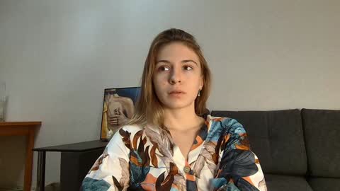 Snapshot of lovelykatea chatting on 01-28-25, 01:16 Kate only online show from 01-28-25, 01:16