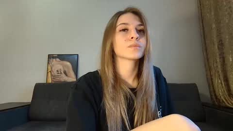 Snapshot of lovelykatea chatting on 02-12-25, 11:51 Kate only online show from 02-12-25, 11:51