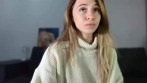 Snapshot of lovelykatea chatting on 03-08-25, 03:24 Kate only online show from 03-08-25, 03:24