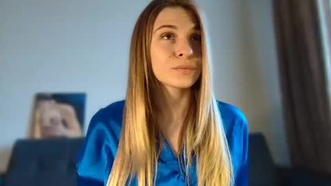 Snapshot of lovelykatea chatting on 03-10-25, 11:10 Kate only online show from 03-10-25, 11:10