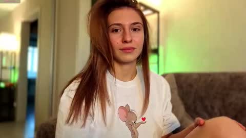 Snapshot of lovelykatea chatting on 10-20-25, 12:16 Kate only online show from 10-20-25, 12:16