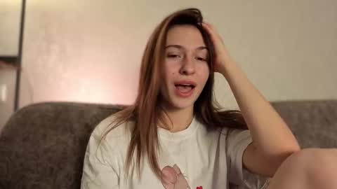 Snapshot of lovelykatea chatting on 11-20-25, 02:06 Kate only online show from 11-20-25, 02:06