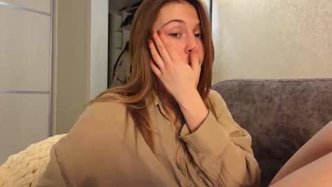 Snapshot of lovelykatea chatting on 12-01-25, 12:43 Kate only online show from 12-01-25, 12:43