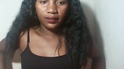 lovelylarra online show from 03-02-26, 11:11