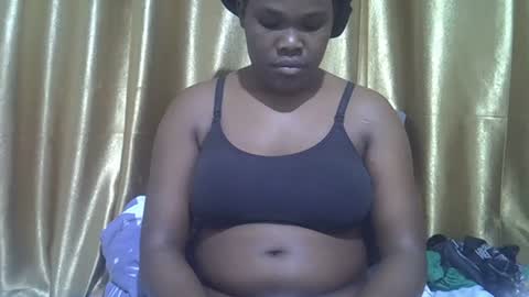 lovelymeli0 online show from 07-12-26, 11:01