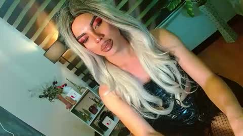 lovelymiss_shyna11 online show from 04-26-26, 08:50