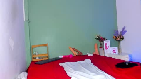 Nicky online show from 02-22-25, 07:58