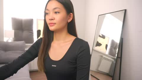 kim online show from 03-10-25, 01:10